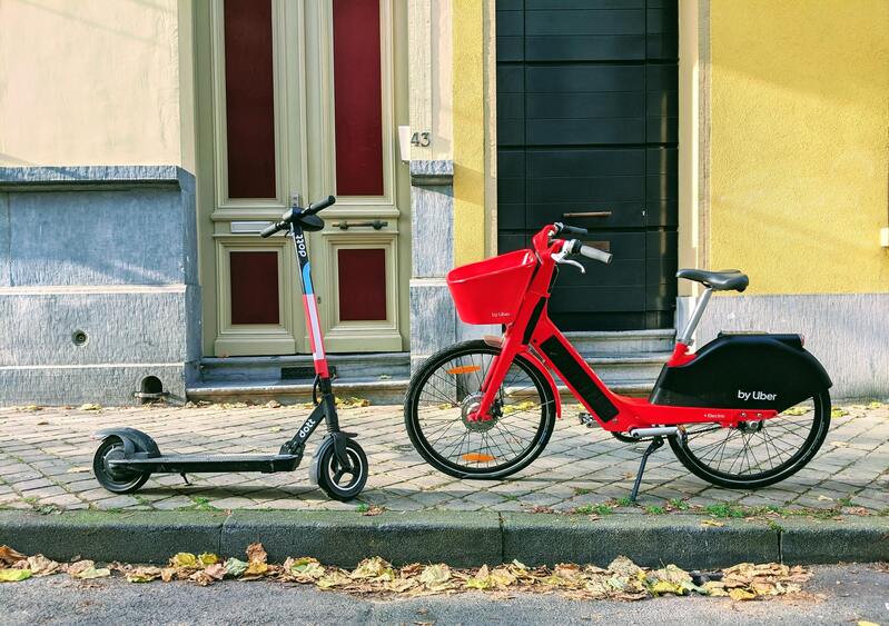 Är elscootern en cykel eller en moped?